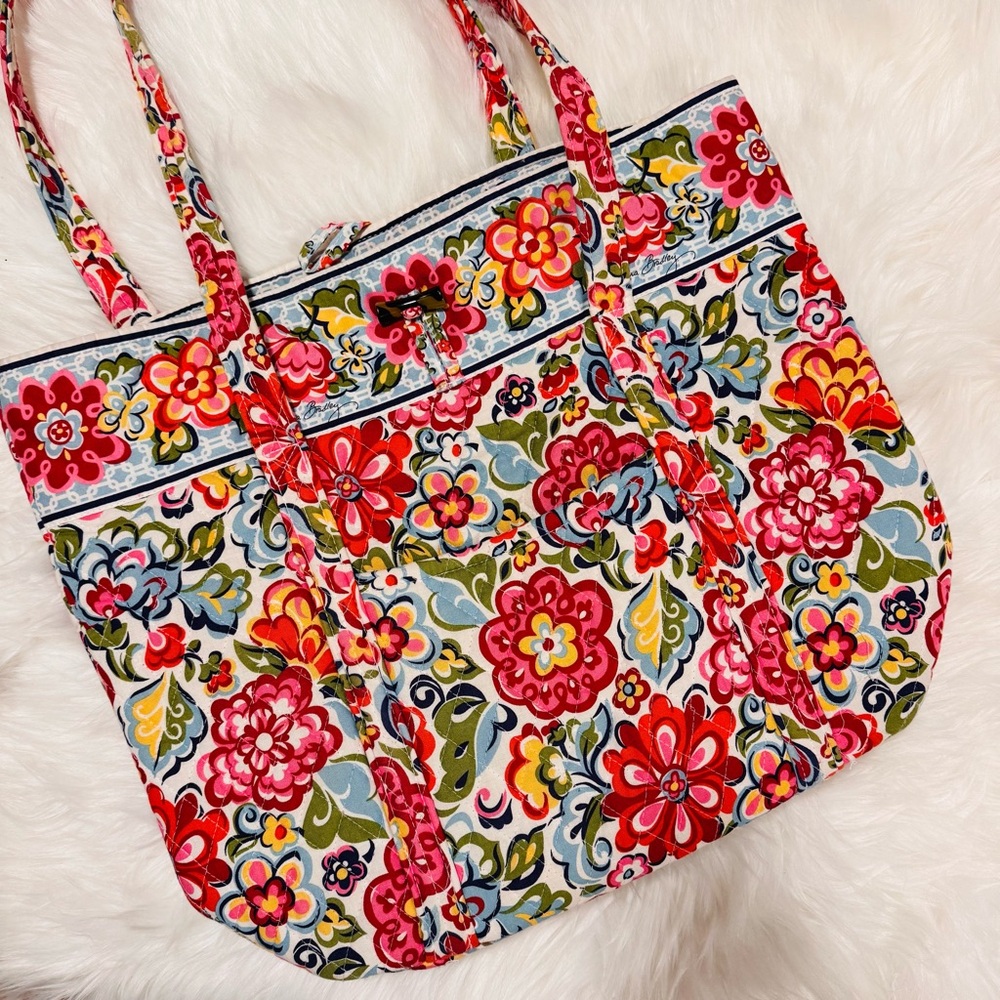 Vera Bradley travel shoulder bag floral hippie boho purse
